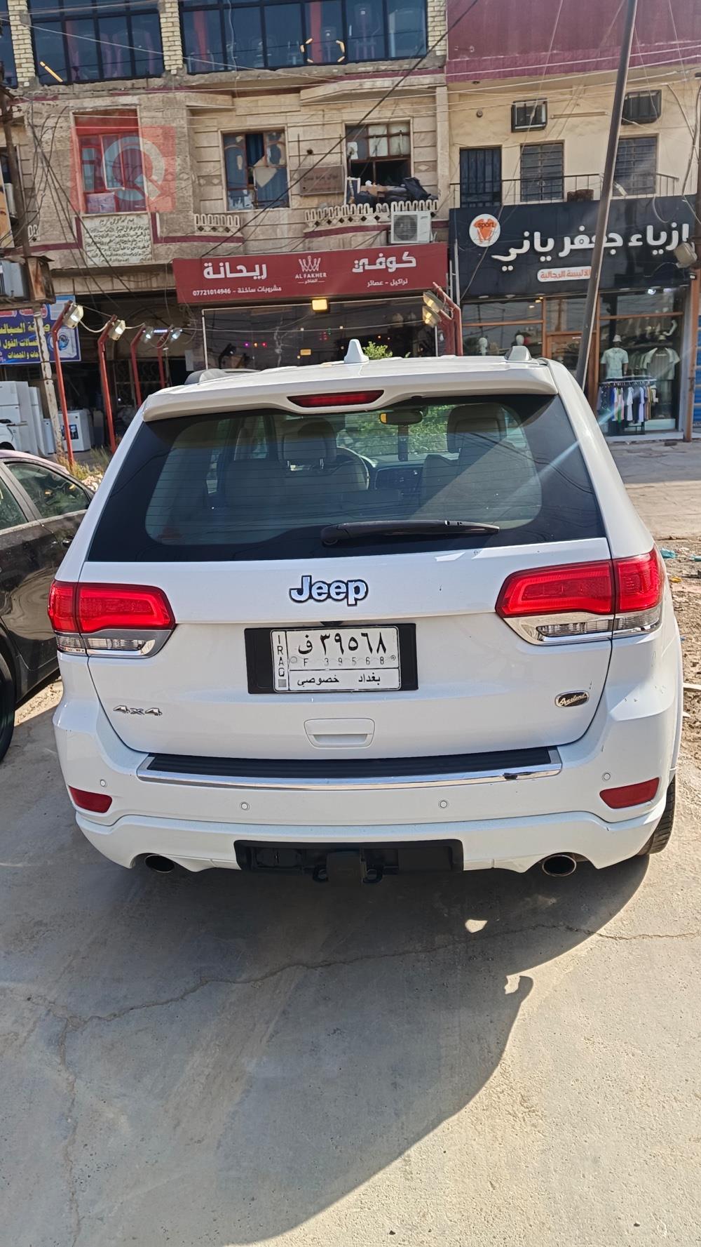 جیپ گراند شیرۆکی